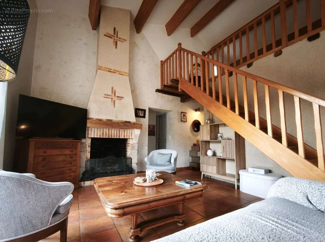 Maison à BENASSAY