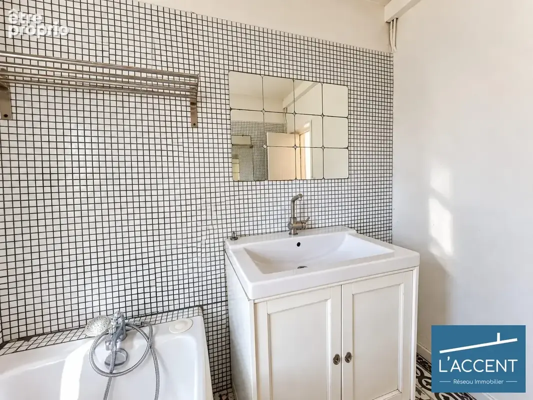 Maison 5 pièces 85 m² à vendre à Nimes (30000) - photo 8