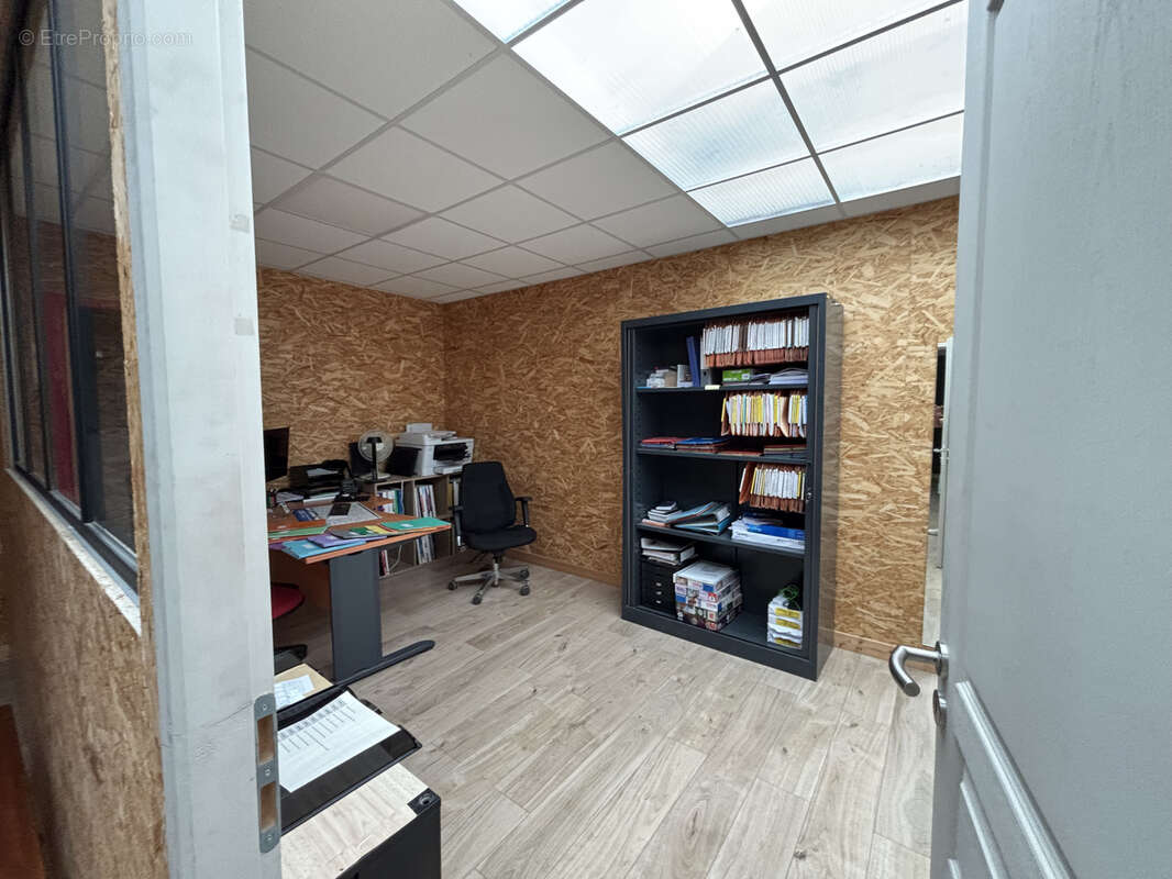 Commerce à LANCRANS