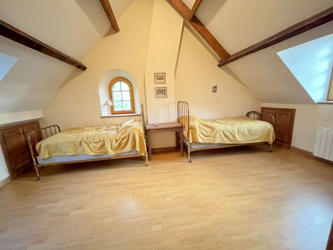 Maison à POIGNY-LA-FORET