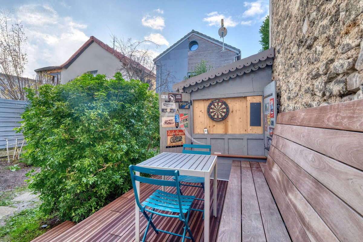 Maison à LE PERREUX-SUR-MARNE