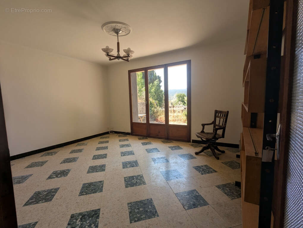 MAISON 4 chambres jardin garage et atelier - photo 4