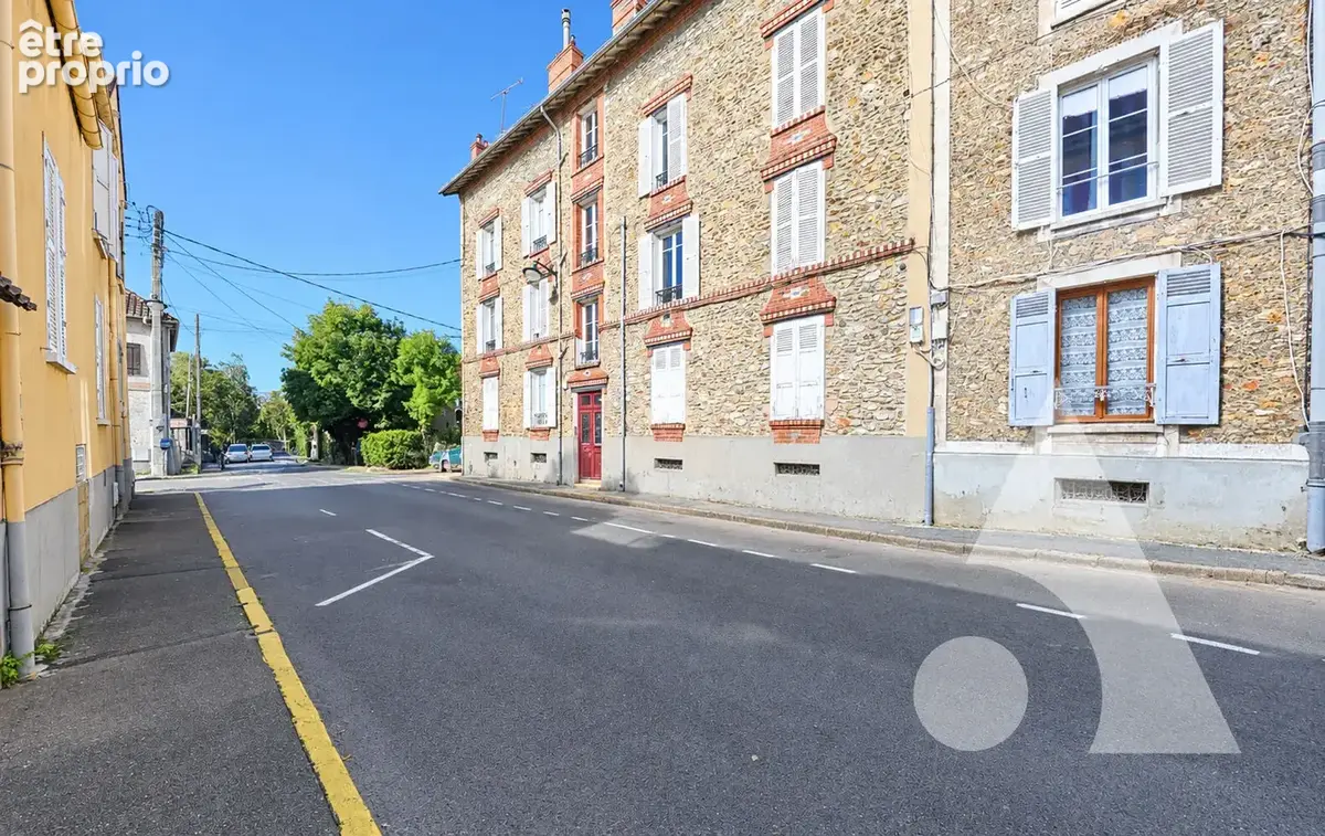 Appartement à CORBEIL-ESSONNES