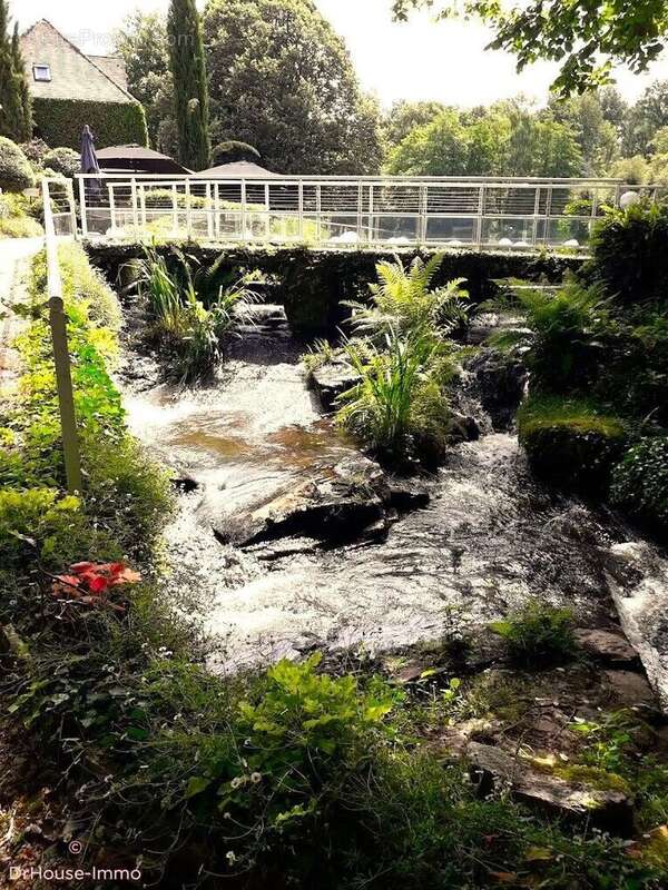 Maison à SAINT-YRIEIX-LA-PERCHE