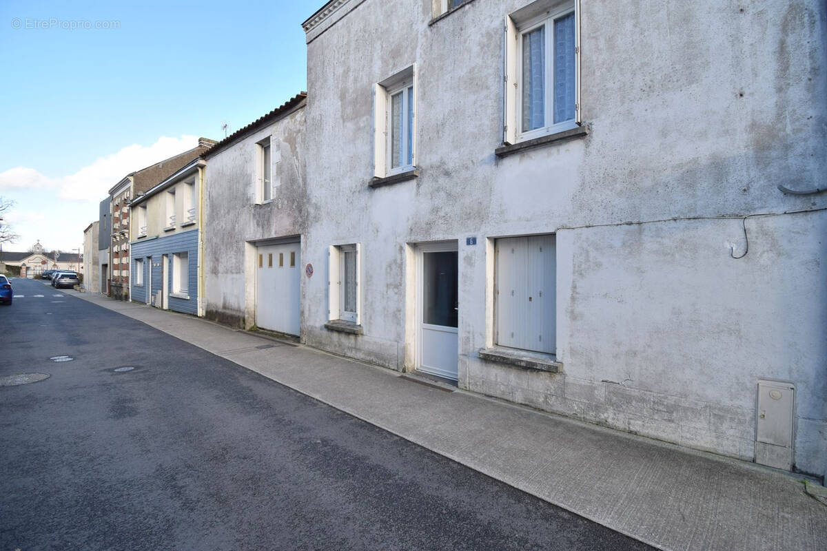 Maison à MONTBERT
