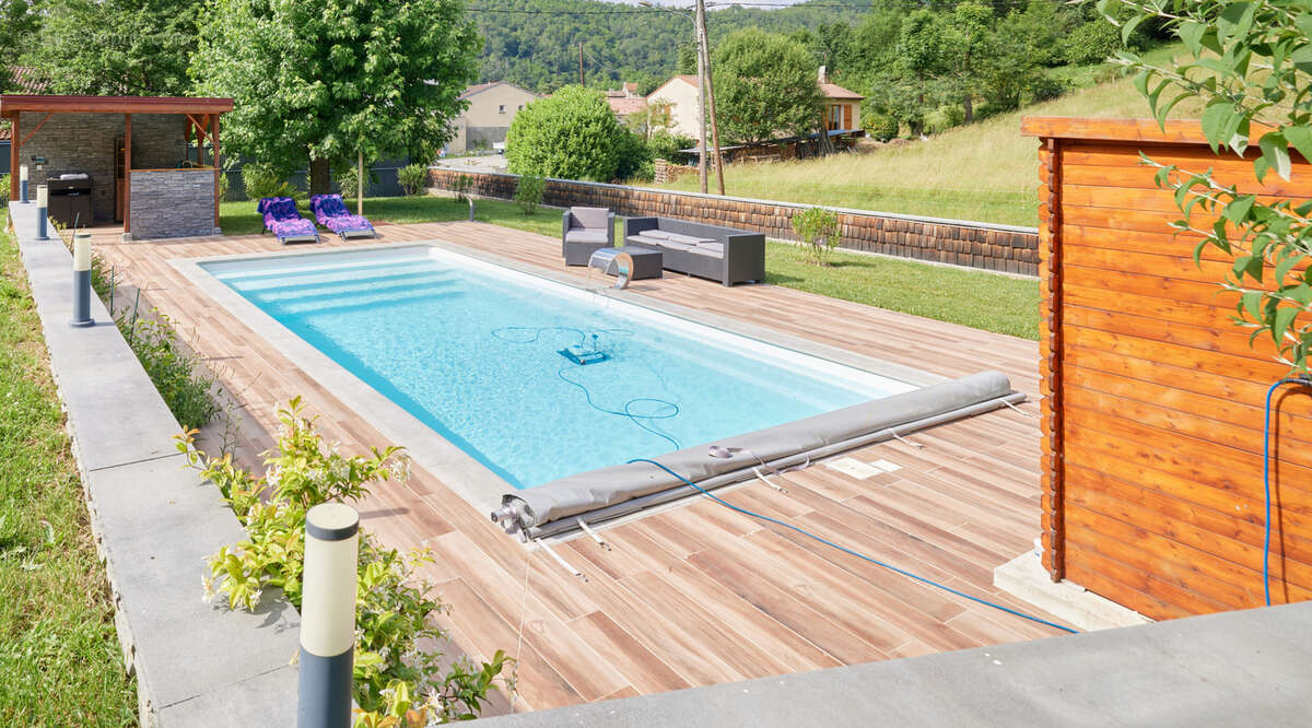 Maison à SAINT-PAUL-DE-JARRAT