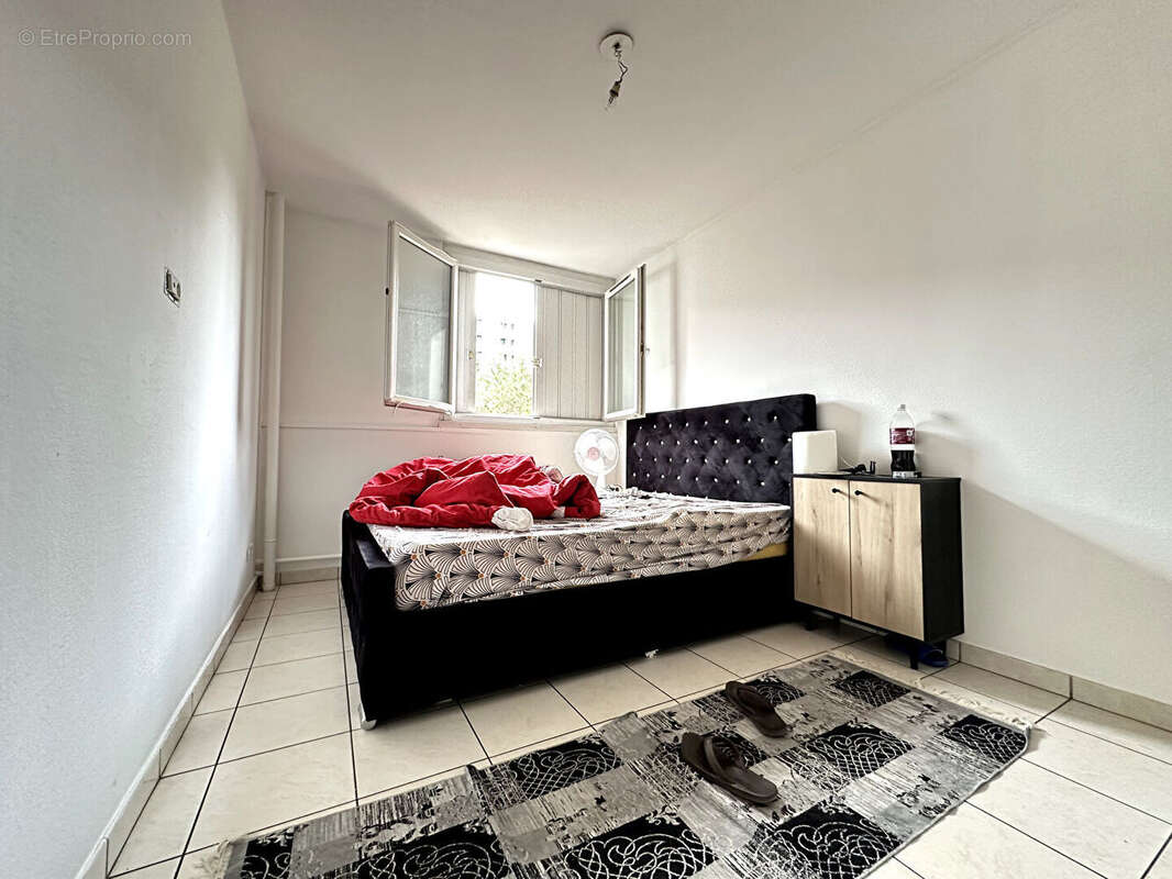 Appartement à VAULX-EN-VELIN