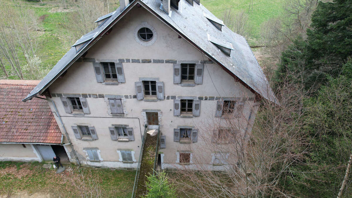 Maison à LE CHAMBON-SUR-LIGNON
