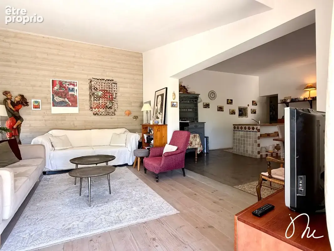 Très belle maison de village T5 avec grand garage et 80 m2 de terrasse - photo 4