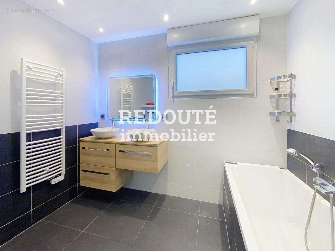 A VENDRE, Maison plain-pied (climatisée) proche centre ville - photo 8