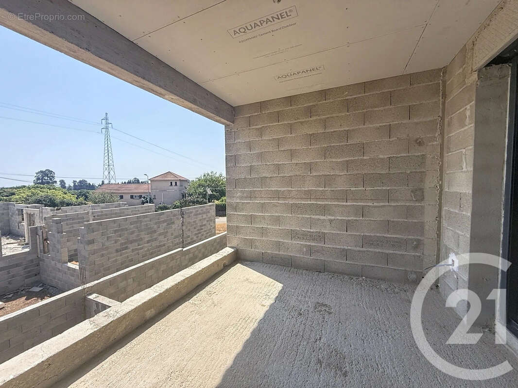 Appartement 62 m² à Santa-Lucia-Di-Moriani  - photo 5