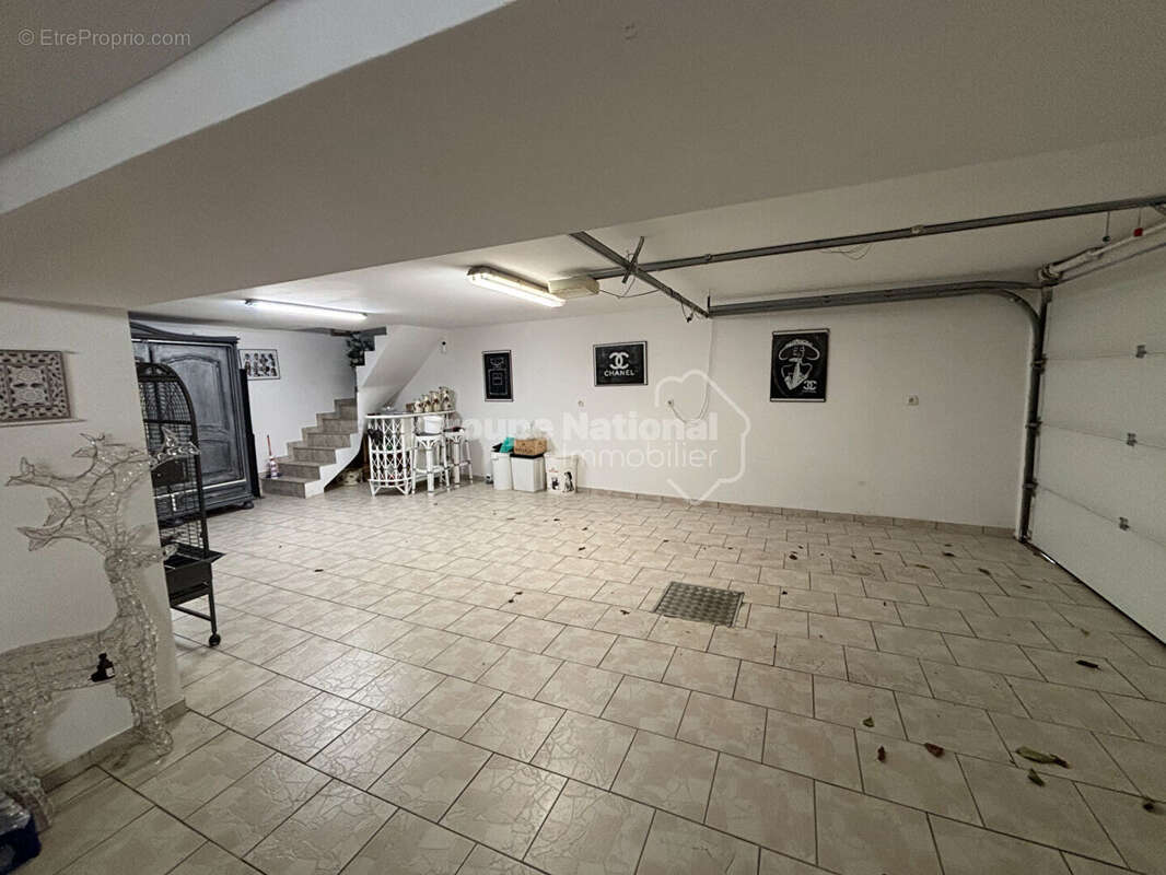 Maison à TRACY-LE-VAL