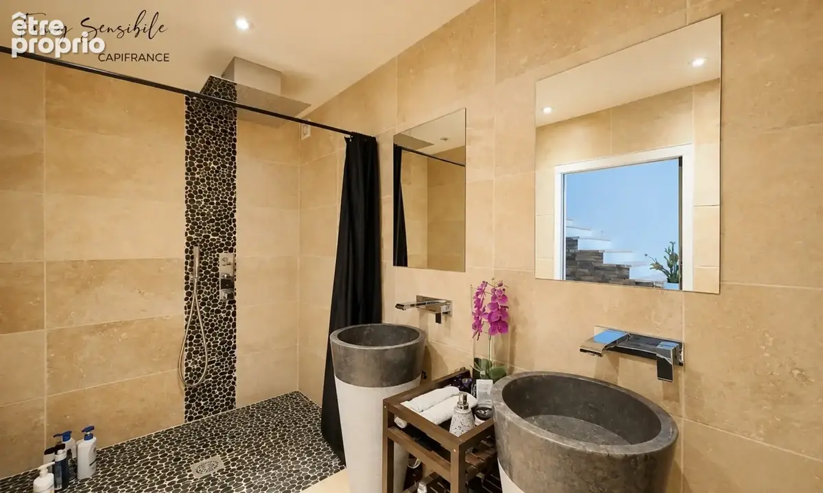 Maison 185 m² + annexe – piscine / pool house – terrain 1200 m² - village à pied - photo 15