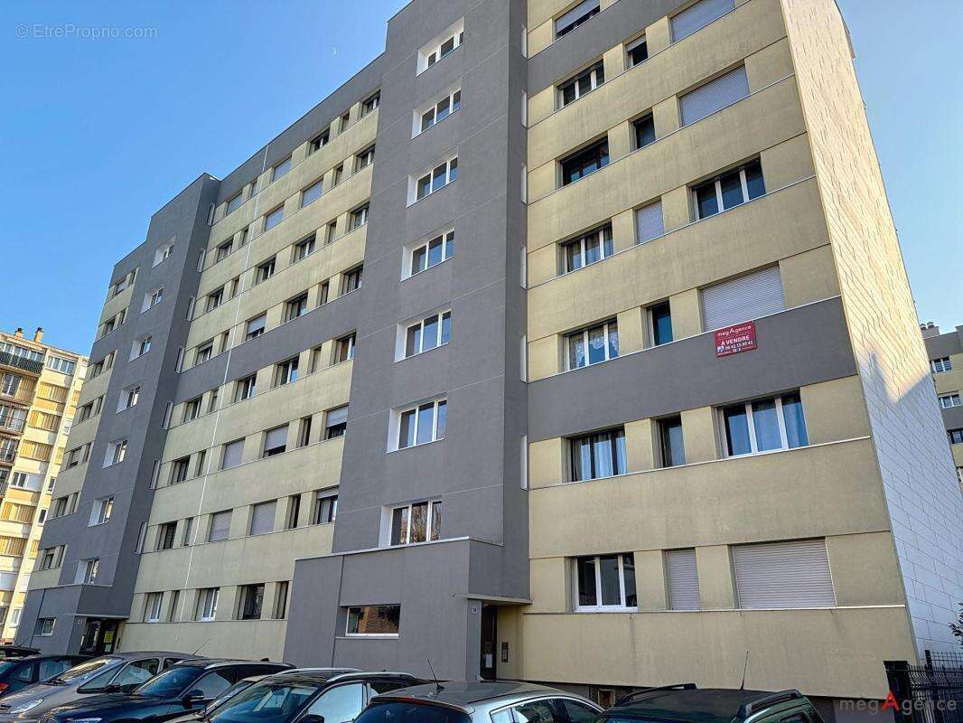 Appartement à ECHIROLLES