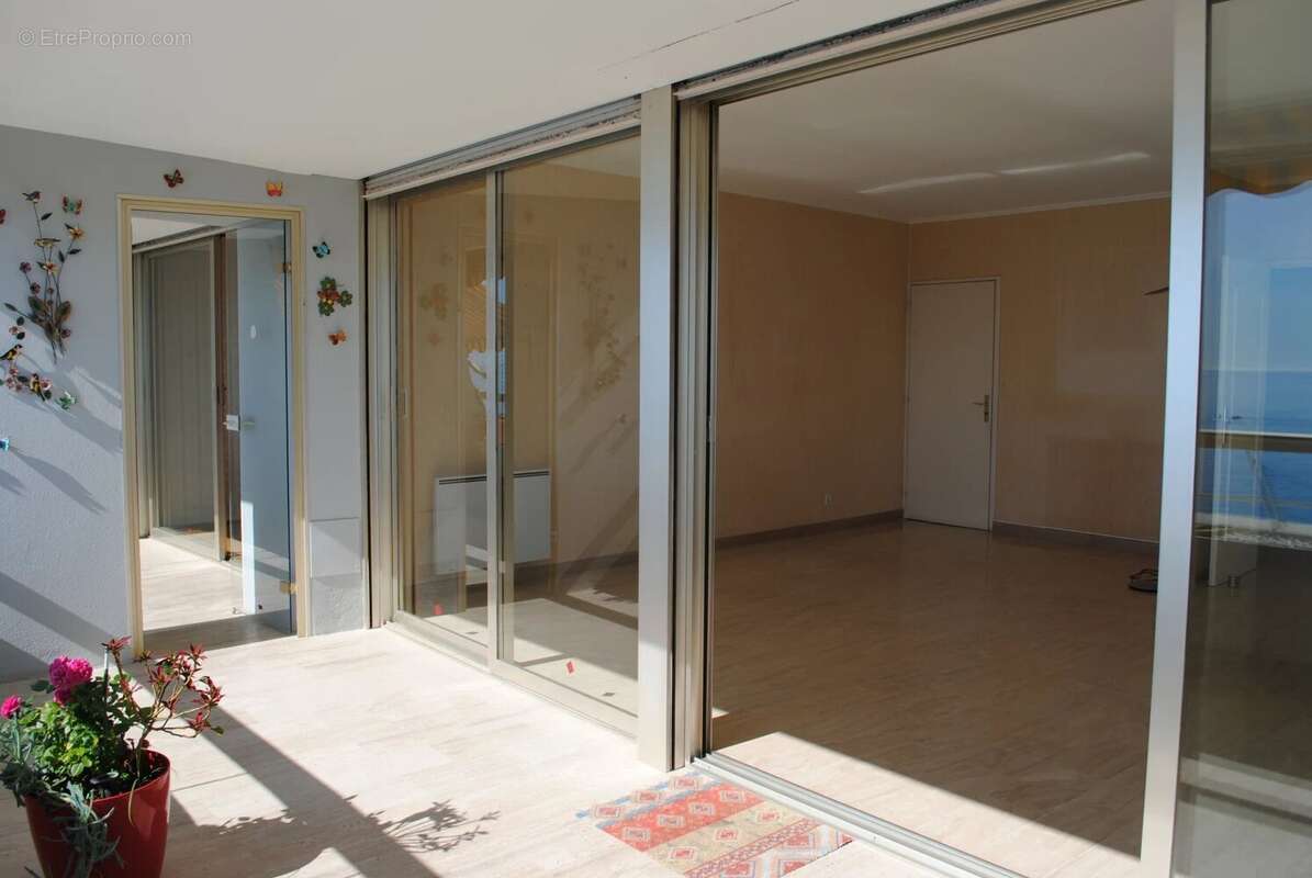 Appartement à VILLENEUVE-LOUBET