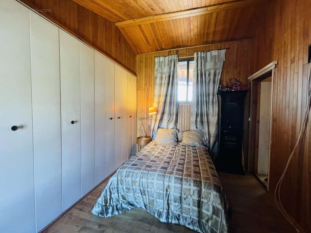 Maison à BARBEZIEUX-SAINT-HILAIRE