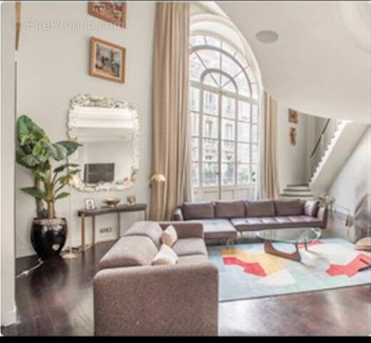 Maison à PARIS-8E