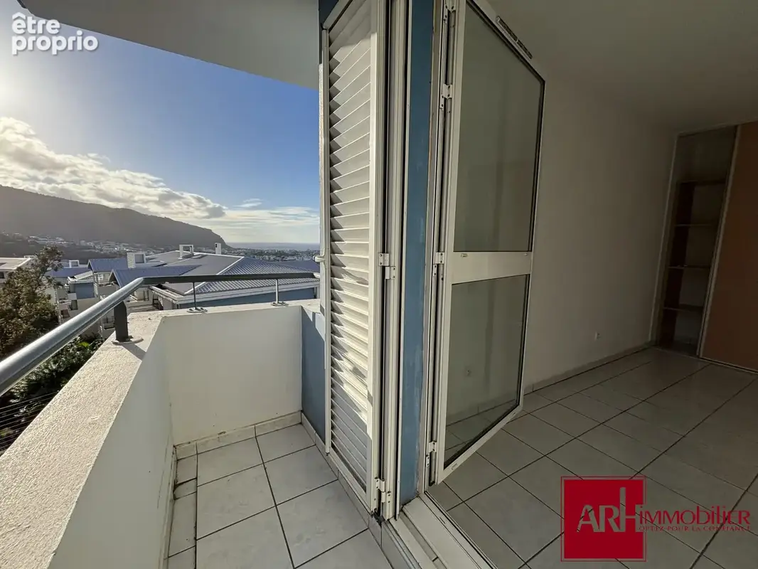 Appartement 4 pièces 90 m² à vendre à Saint-Denis (97400) - photo 5
