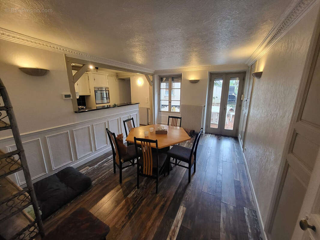 Appartement à FONTAINEBLEAU