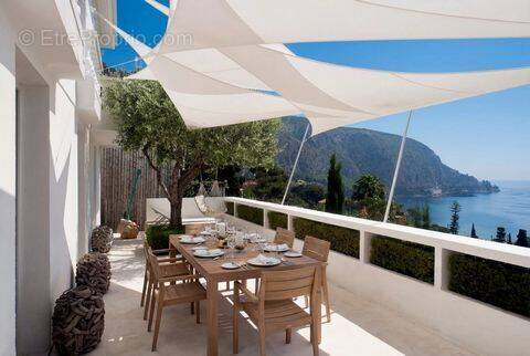 Maison à EZE