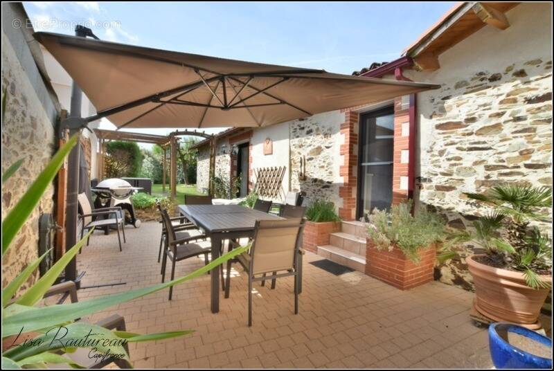 Maison à LES BROUZILS