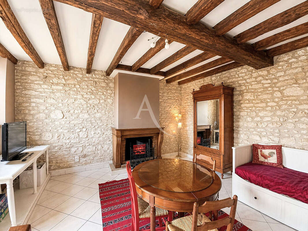 Maison à CHARS