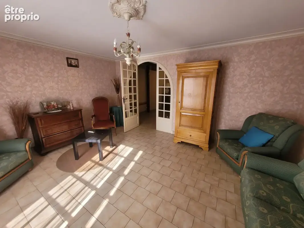 Vente - secteur de morannes - maison de village 105 m2 avec jardin clos - photo 3