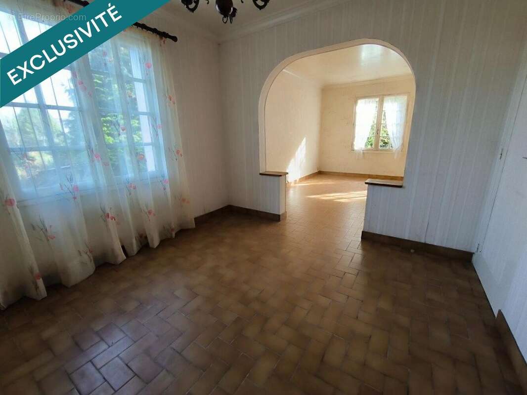 Photo 8 - Maison à PLOUGUIEL