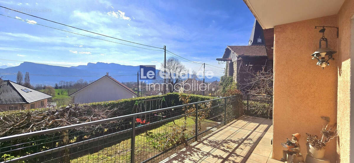 Maison à CHARNECLES