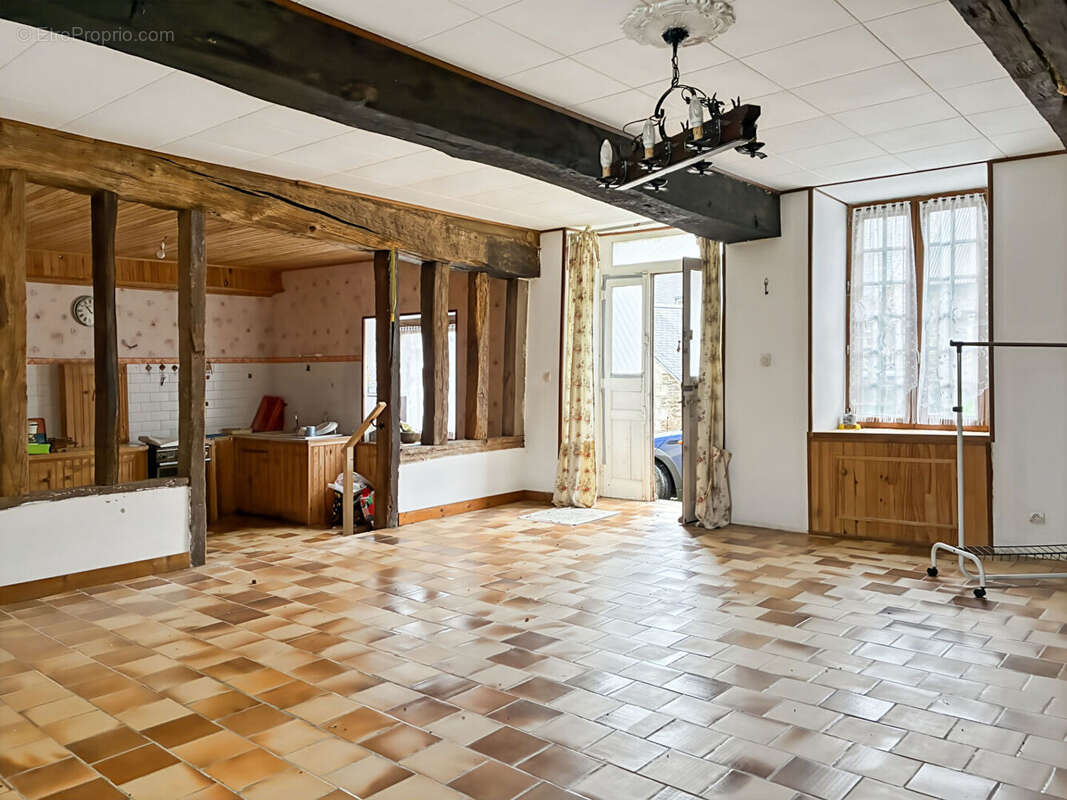 Maison à ANTRAIN