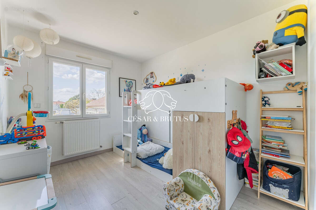 Appartement à CHASSIEU