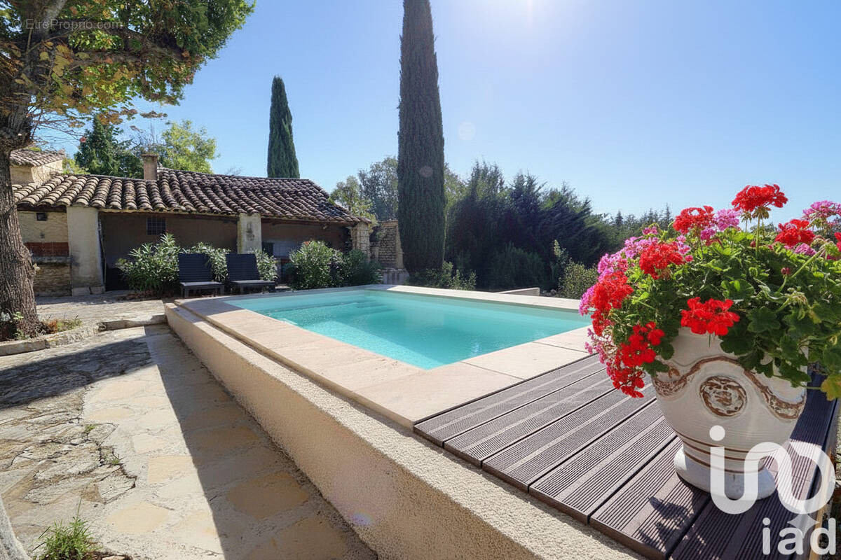 Photo 1 - Maison à LORIOL-DU-COMTAT