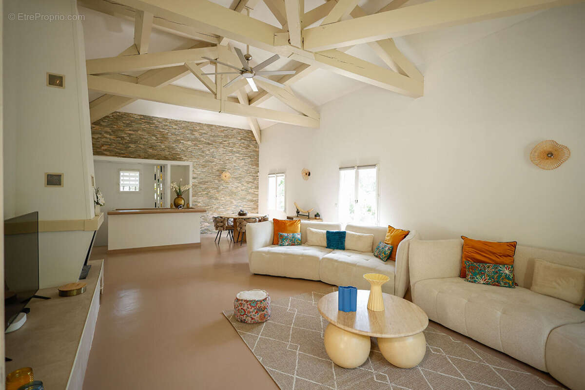 Photo 5 - Maison à SIMIANE-COLLONGUE