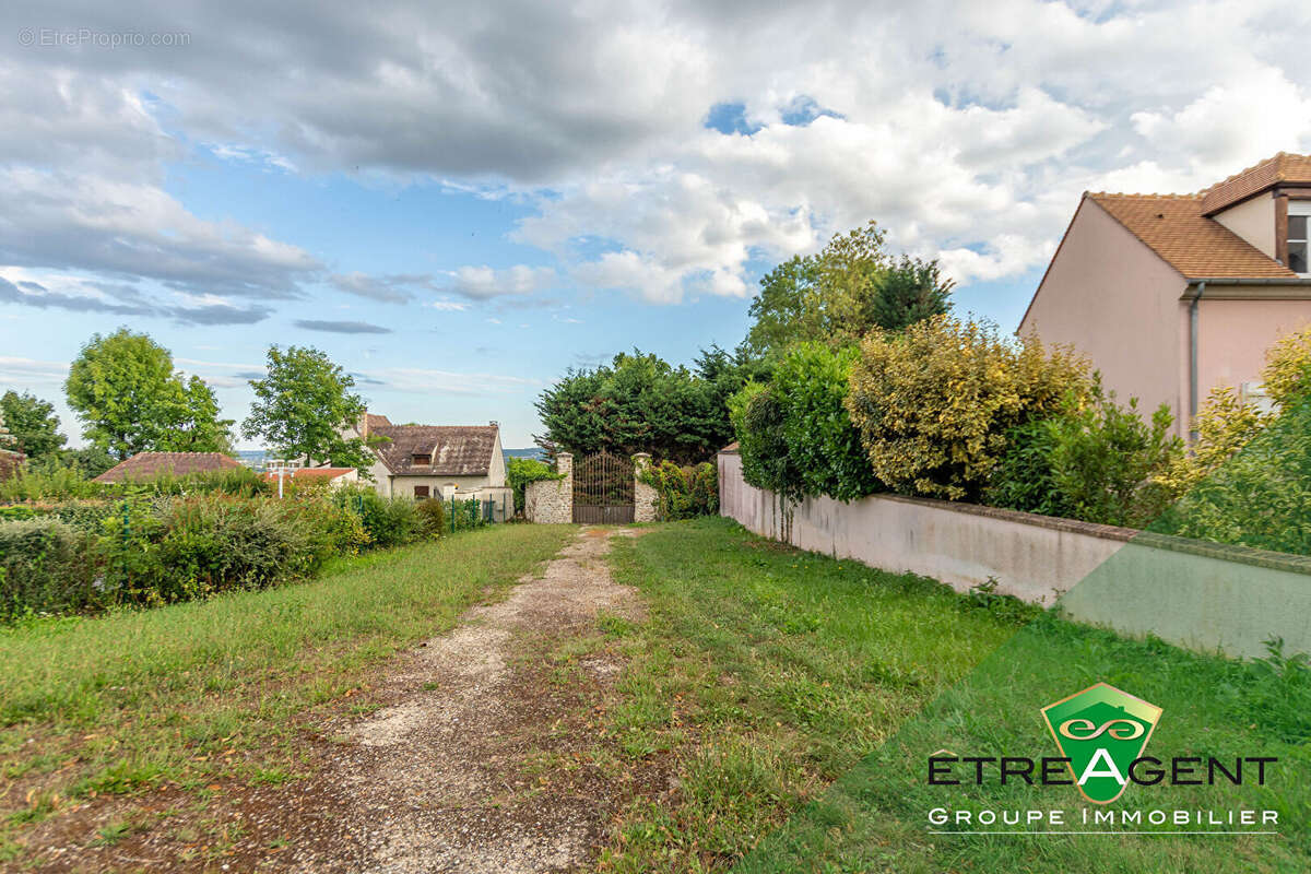 Appartement à EVECQUEMONT