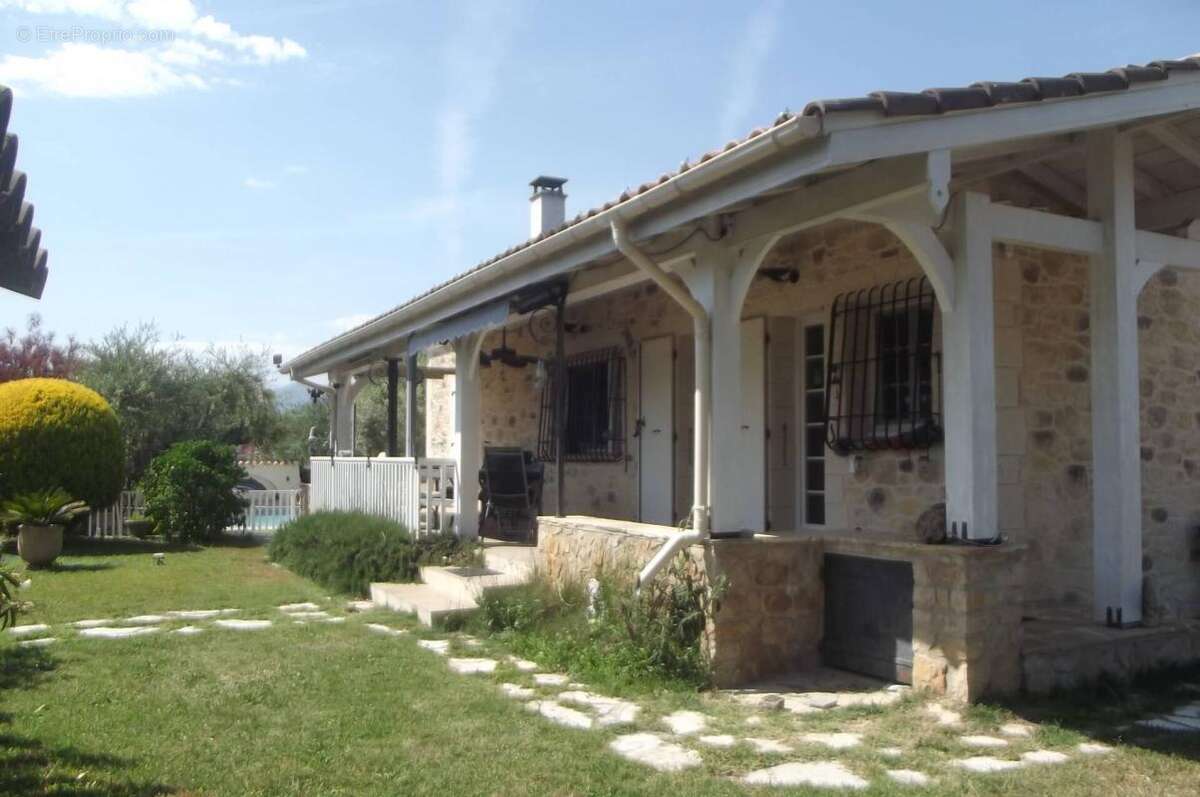 Maison à MONTAUROUX