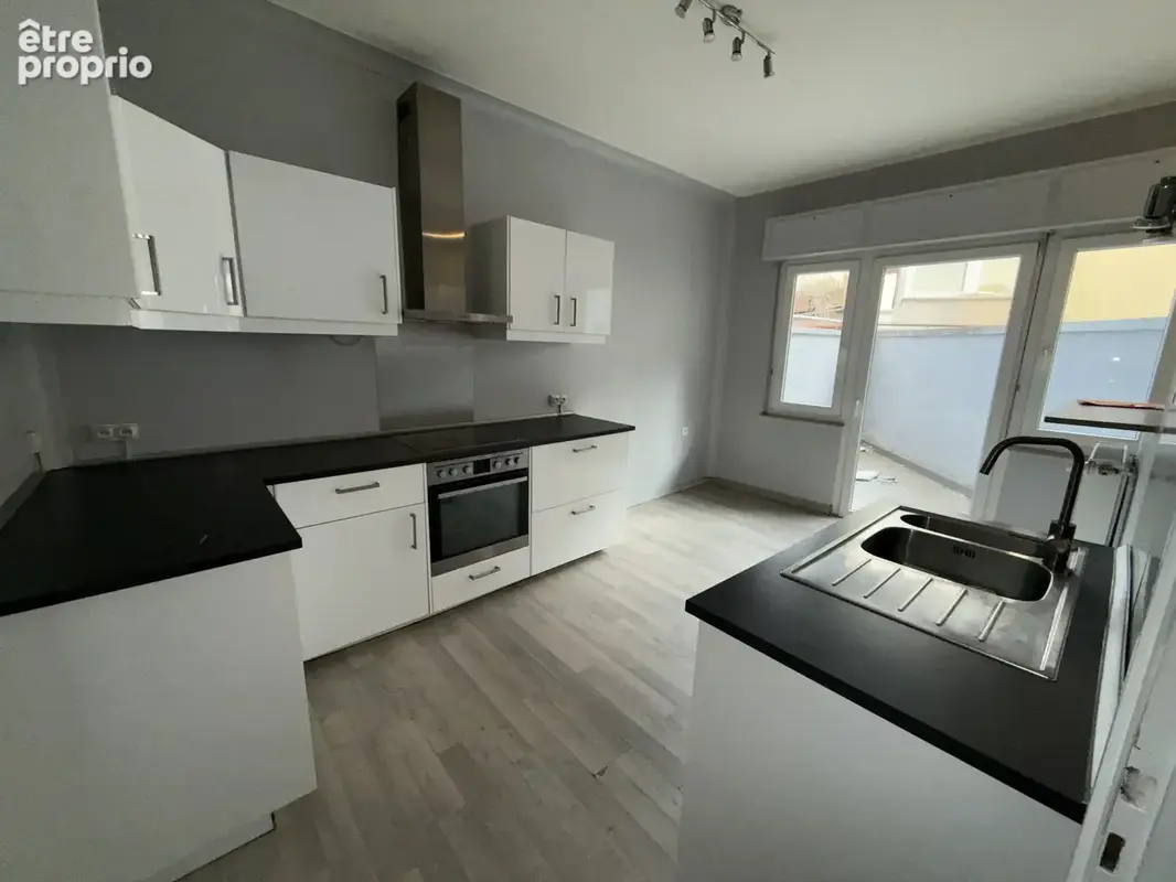Immeuble a vendre a forbach - photo 2