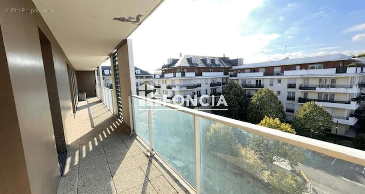 Appartement à CARRIERES-SOUS-POISSY