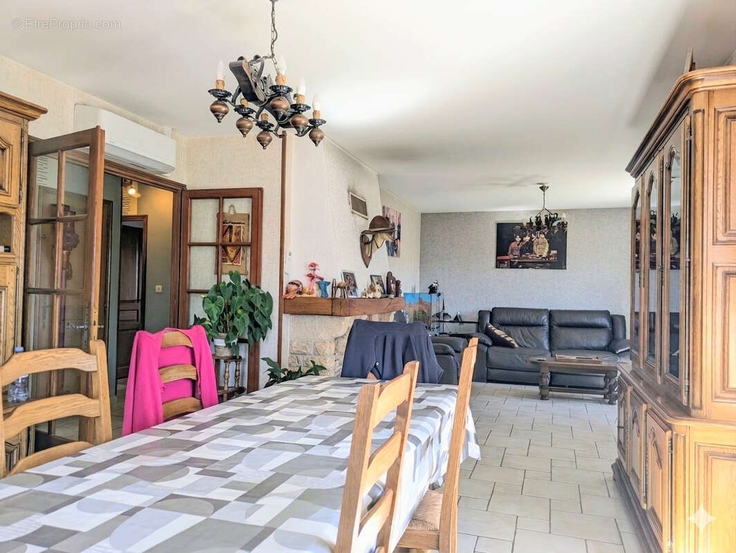 Maison à UNIEUX