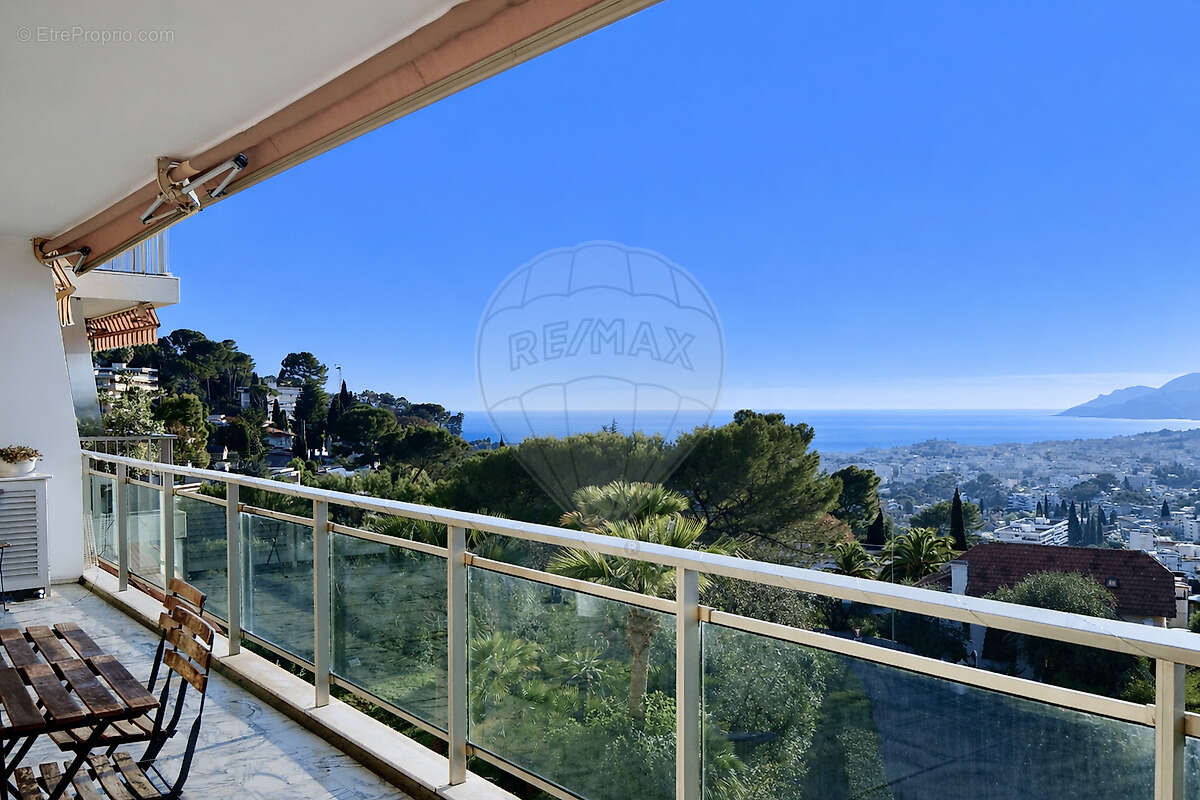 Appartement à LE CANNET