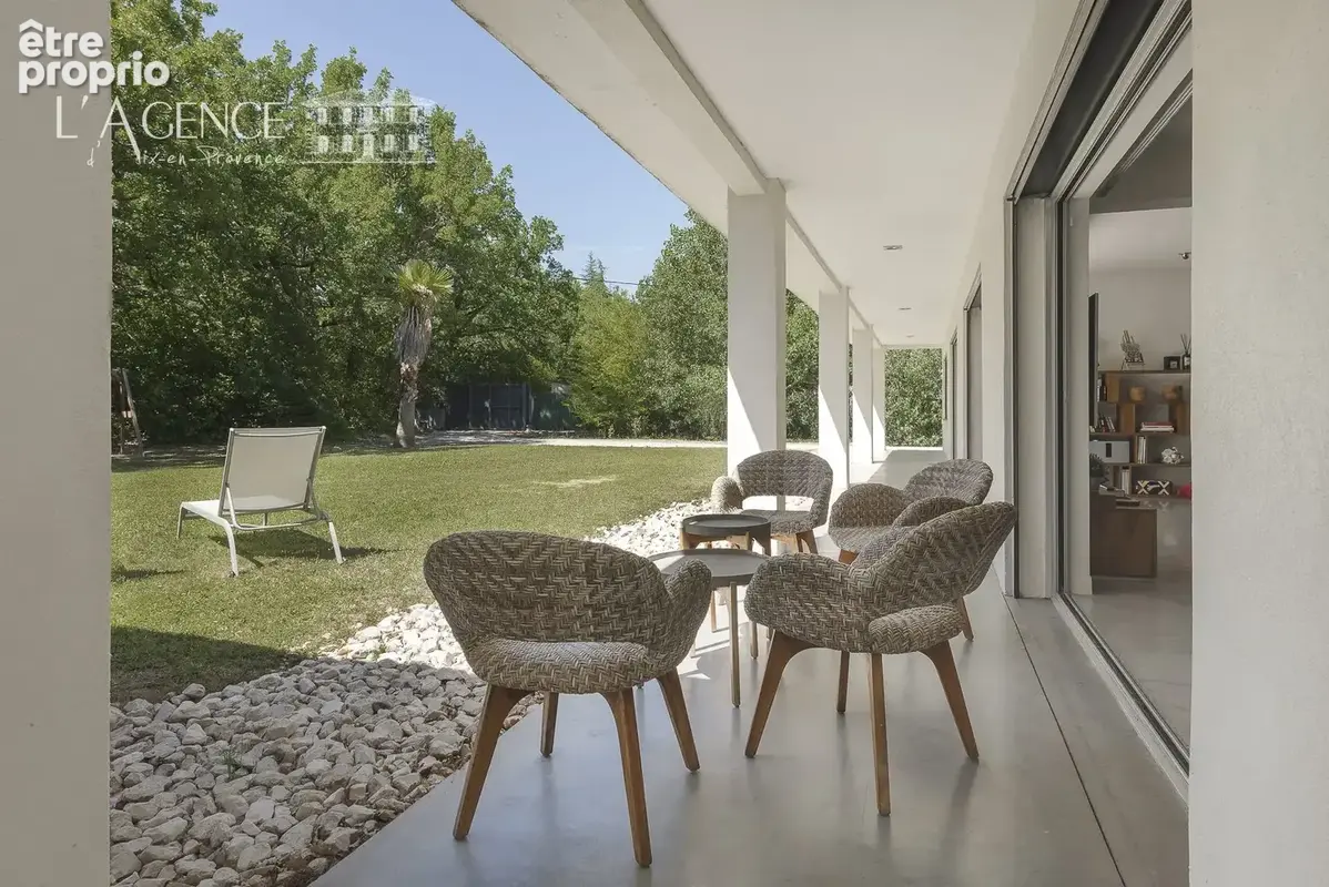 Maison 5 pièces 211 m² à vendre à Aix-En-Provence (13100) - photo 2