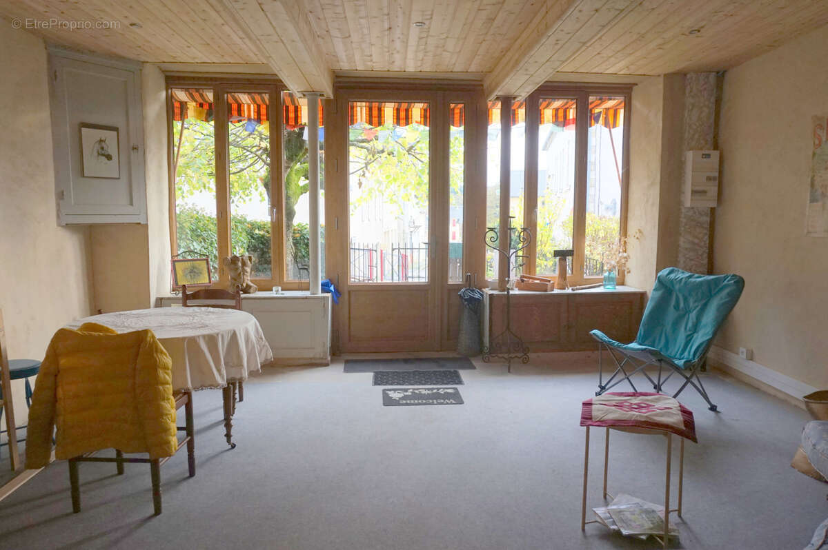 Maison à SAINT-HONORE-LES-BAINS