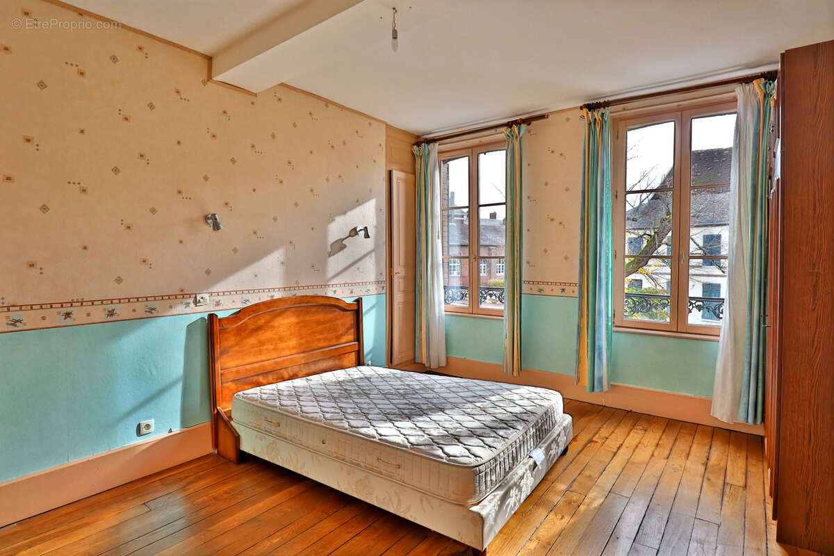 Maison à AIX-EN-OTHE