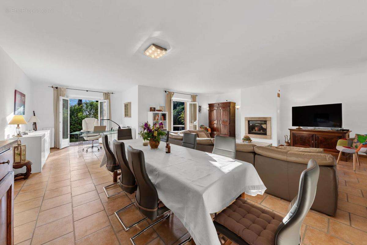 Maison à DRAGUIGNAN