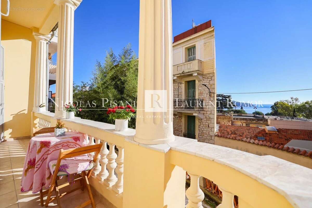 Appartement à VILLEFRANCHE-SUR-MER
