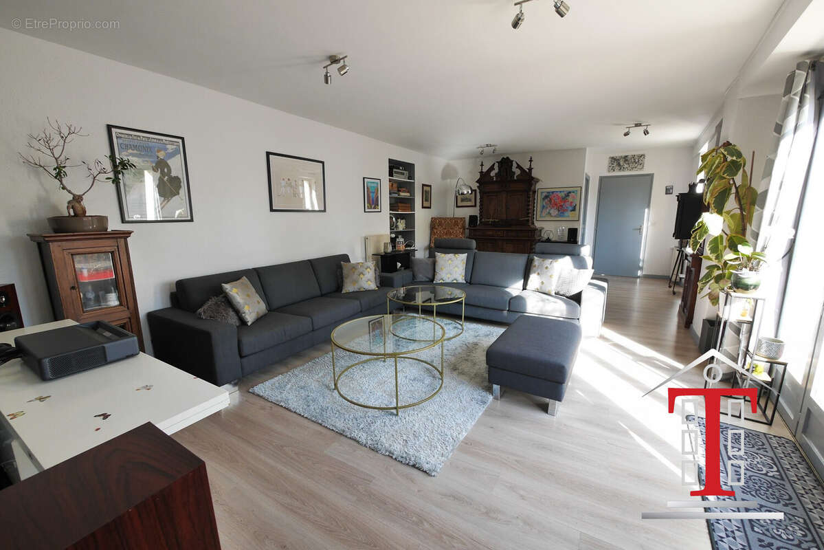 Maison à LES PONTS-DE-CE