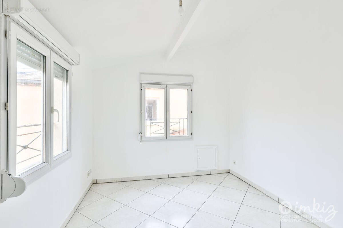 Maison 5 pièces et deux F3 indépendants - photo 11