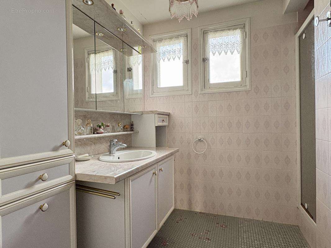 Maison à CERISY-LA-SALLE