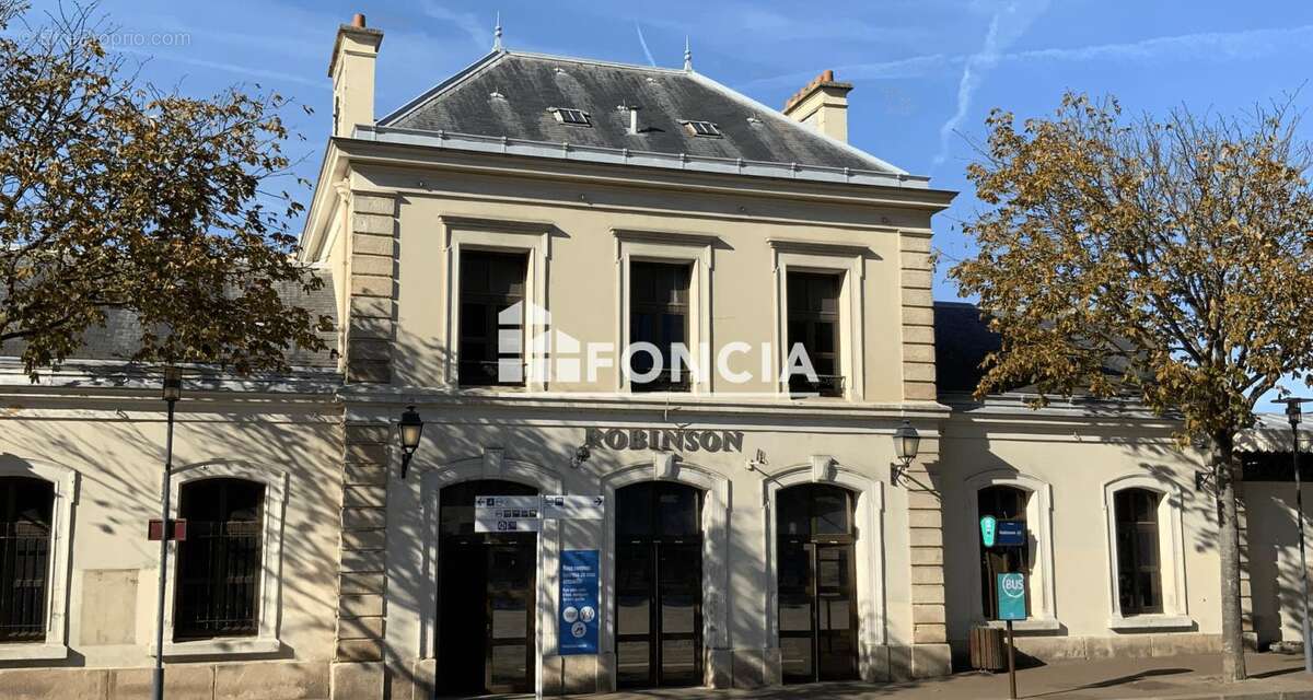 Appartement à LE PLESSIS-ROBINSON