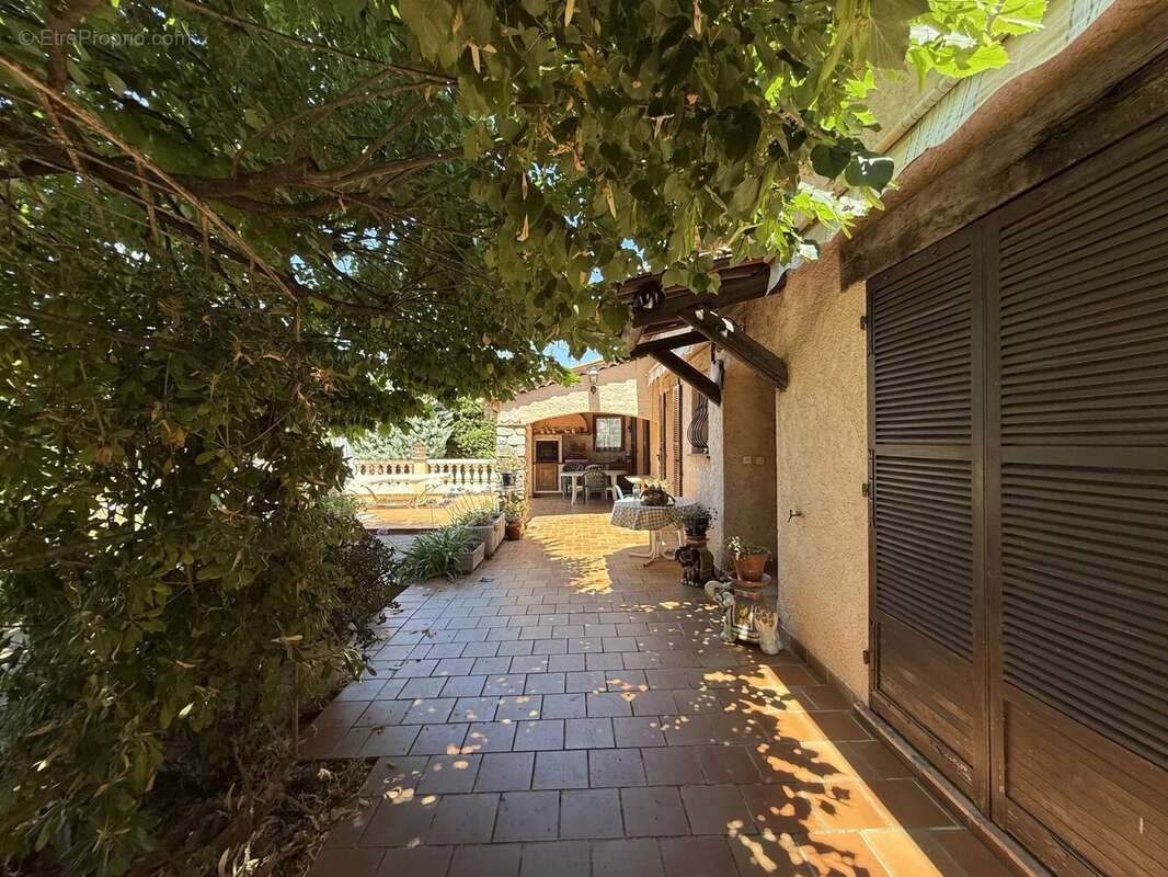 Maison à LE CANNET