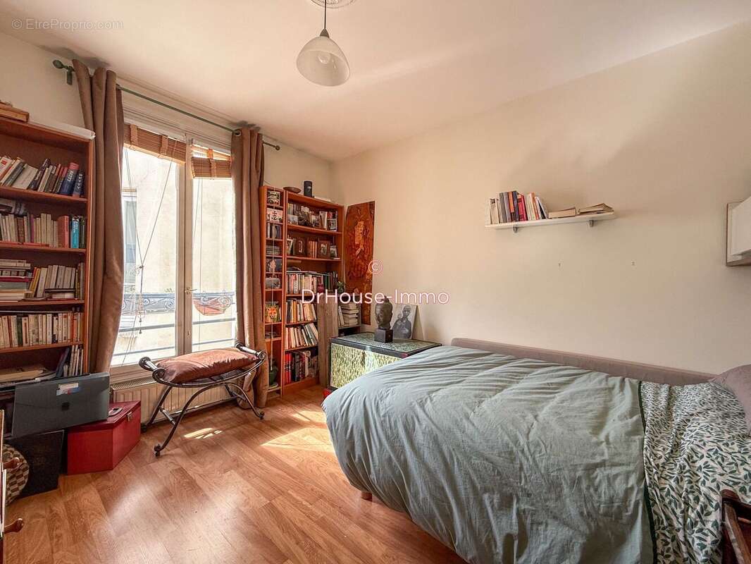 Appartement à LEVALLOIS-PERRET